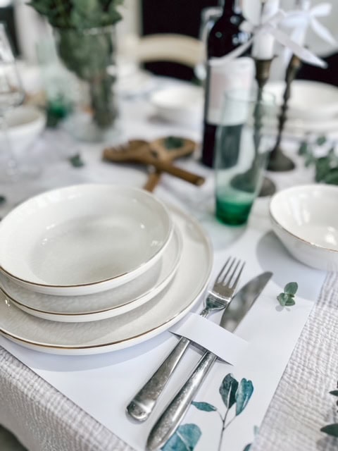 מארז פלייסמנטים דגם אקליפטוס - מארז פלייסמנטים מעוצבים לשולחן | האג אנד טאג