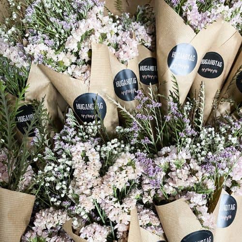 זרי פרחים יבשים