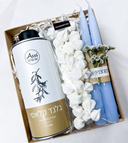 מארז כפרי  כחול לבן שמן זית, נרות ונשיקות